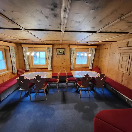 Farmerhouse By Northsouth Aparthments 펜션 *