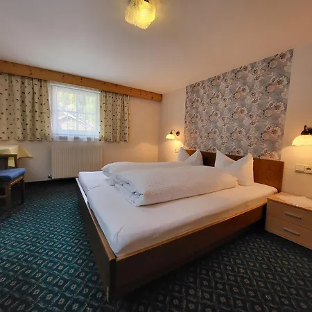 Farmerhouse By Northsouth Aparthments Ζόλντεν