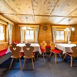 Farmerhouse By Northsouth Aparthments Sölden